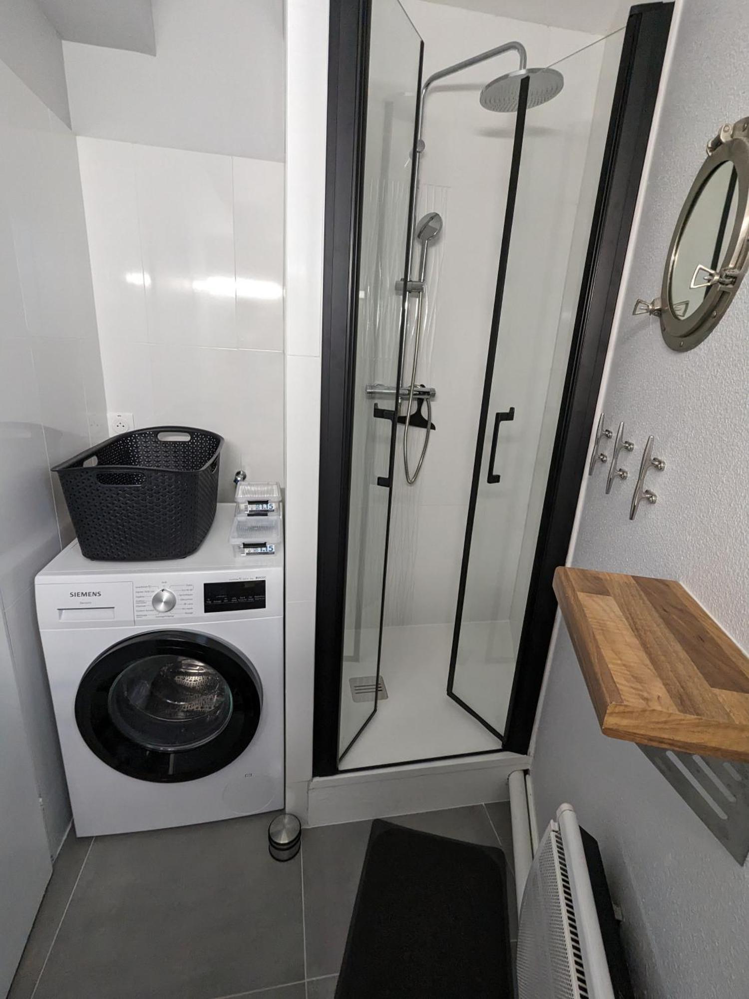 St Gilles Appartement Face Mer Сент-Илер-де-Рье Экстерьер фото